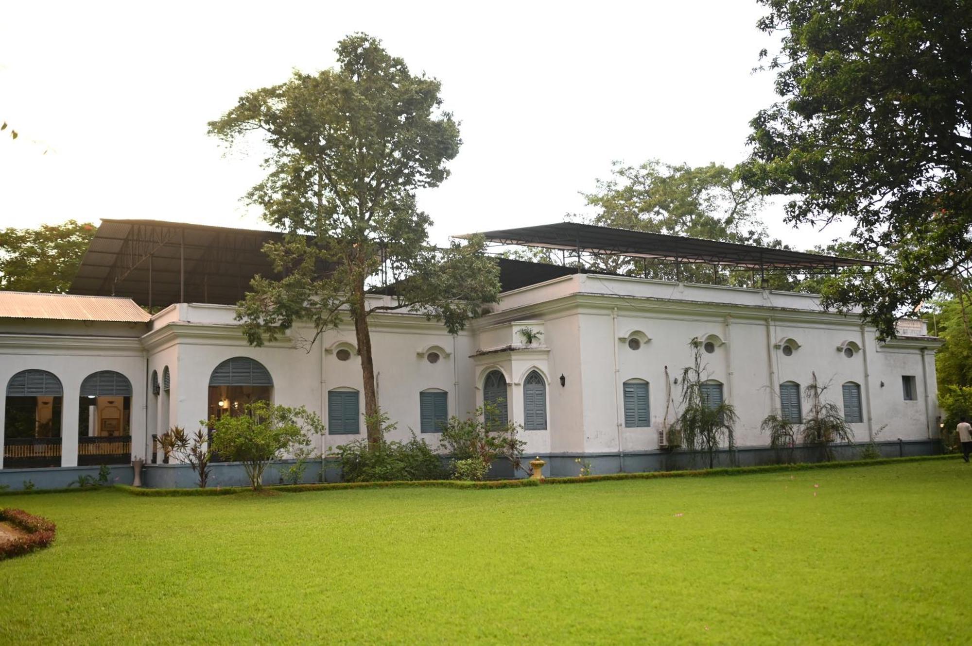 Thengal Manor Hotel Jorhat Exterior photo