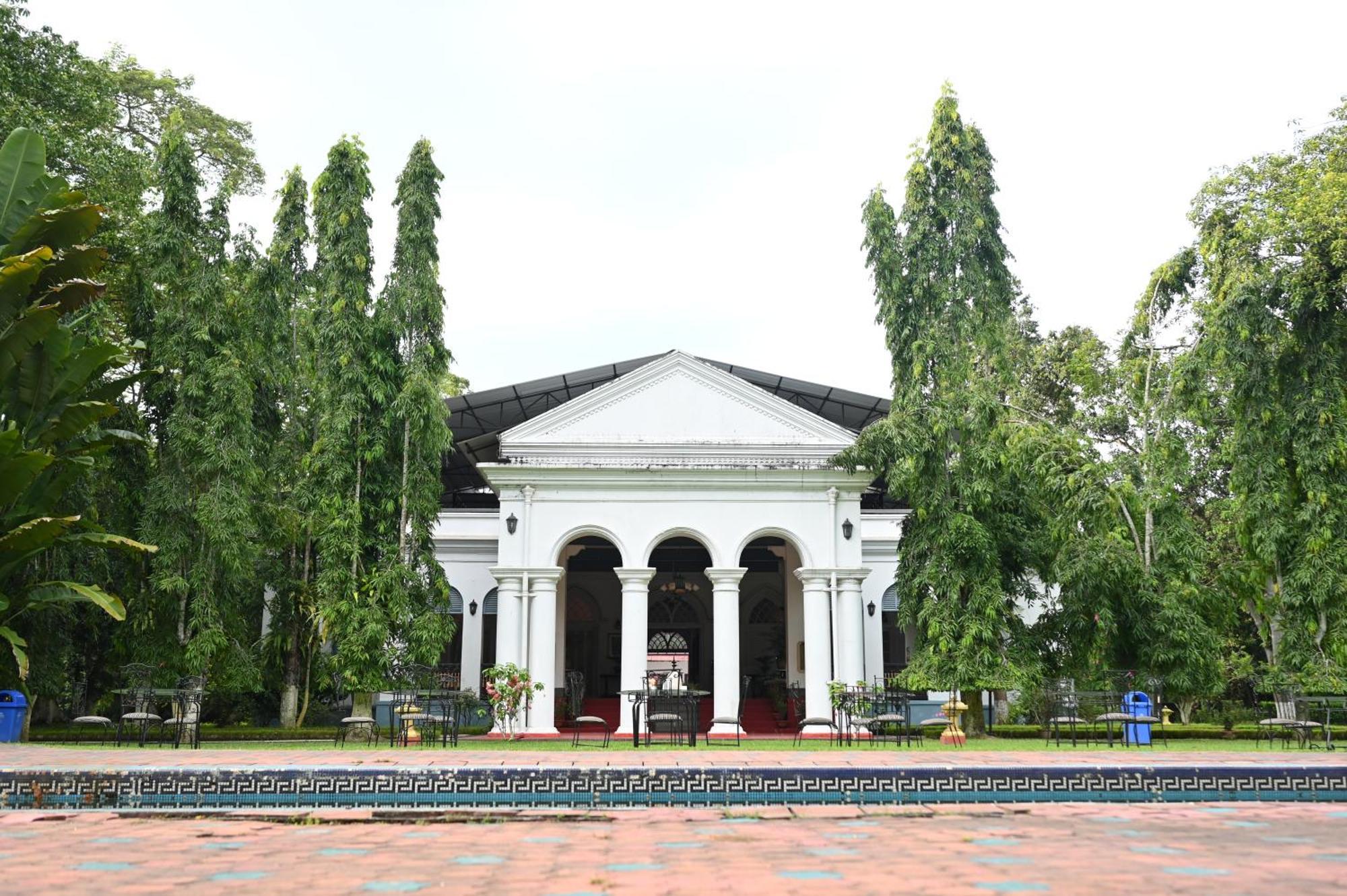 Thengal Manor Hotel Jorhat Exterior photo