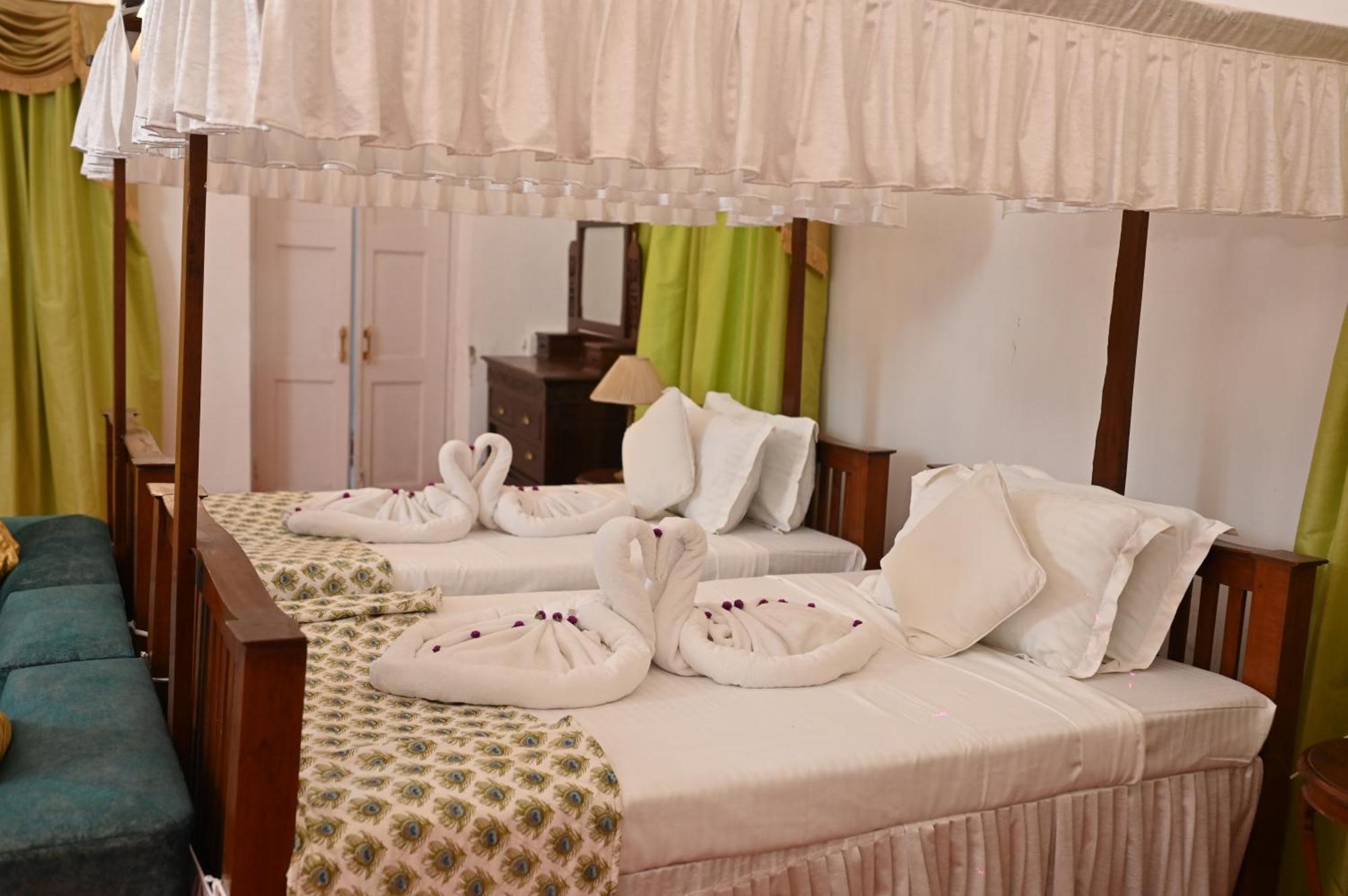 Thengal Manor Hotel Jorhat Exterior photo