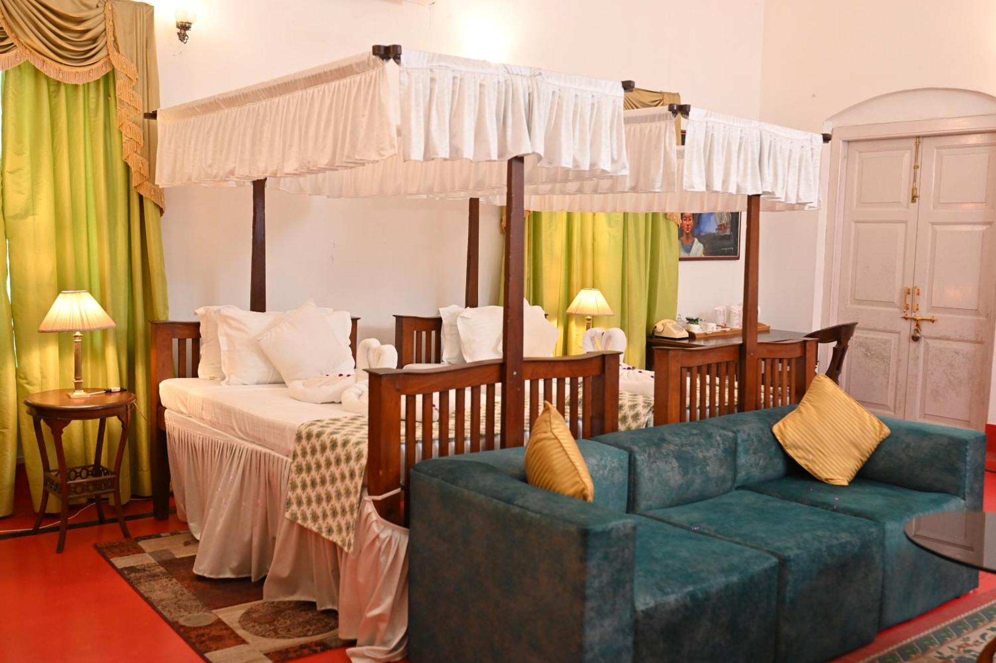 Thengal Manor Hotel Jorhat Exterior photo